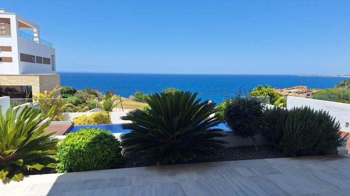 Image No.1-4 Bed Villa for sale