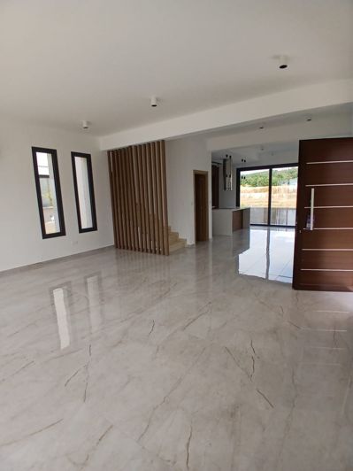 Image No.3-3 Bed Villa for sale