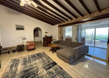 Detached Villa For Sale  in  Peyia