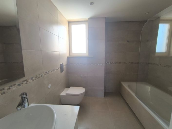 Image No.21-3 Bed Villa for sale