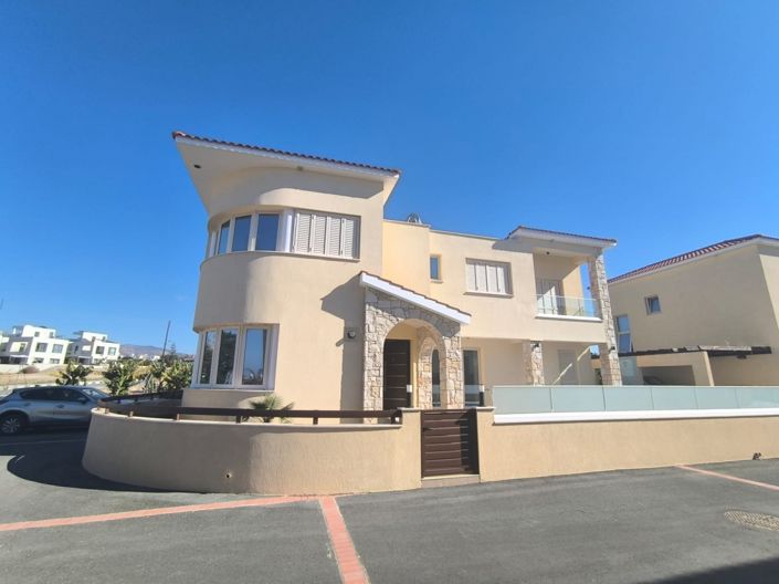 Image No.24-3 Bed Villa for sale