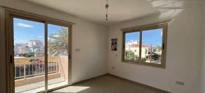 Detached Villa For Sale  in  Geroskipou