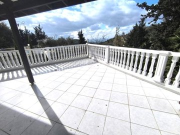 Detached Villa For Sale  in  Tsada