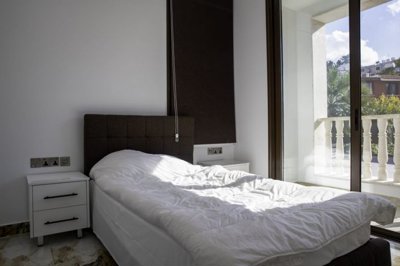 Detached Villa For Sale  in  Chlorakas