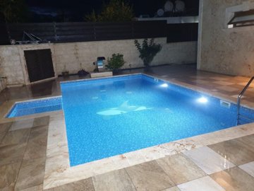 Detached Villa For Sale  in  Chlorakas