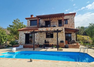 Detached Villa For Sale  in  Agia Marina Chrysochous