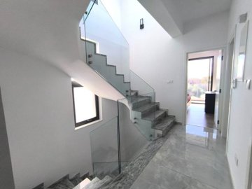 Detached Villa For Sale  in  Chlorakas