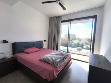 Detached Villa For Sale  in  Chlorakas