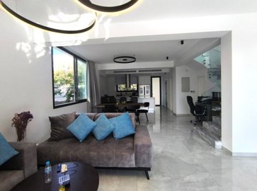Detached Villa For Sale  in  Chlorakas
