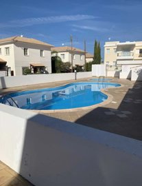 Semi Detached Villa For Sale  in  Argaka
