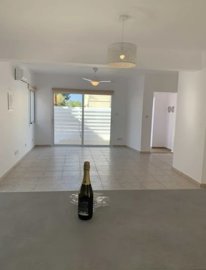 Semi Detached Villa For Sale  in  Argaka