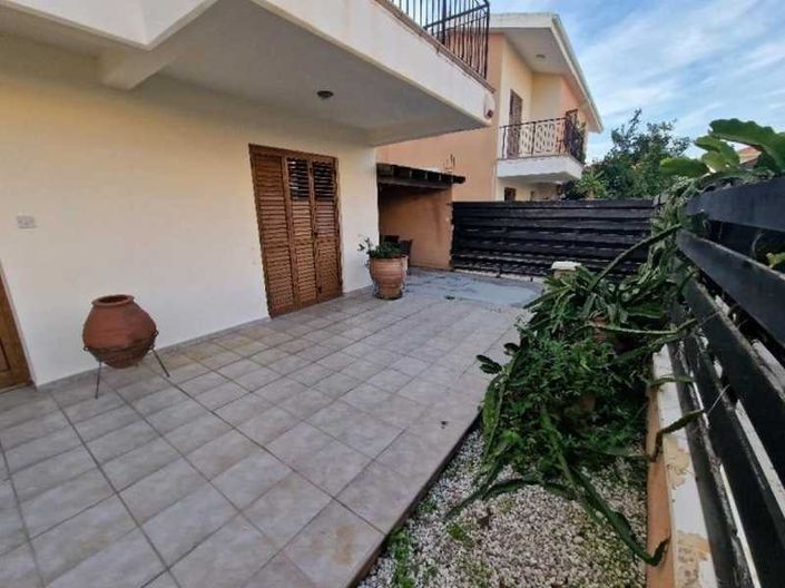 Image No.16-3 Bed Townhouse for sale