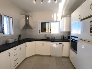 Detached Villa For Sale  in  Tsada