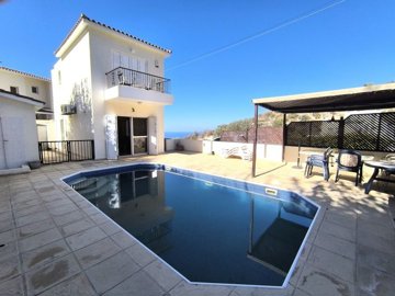 Detached Villa For Sale  in  Tsada