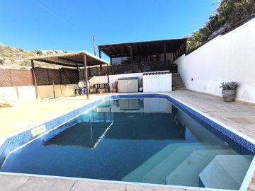Detached Villa For Sale  in  Tsada