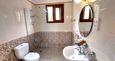 Apartment For Sale  in  Kato Paphos - Universal