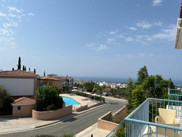 Town House For Sale  in  Peyia