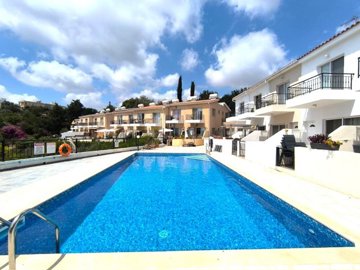 Town House For Sale  in  Armou