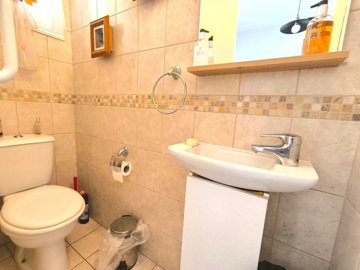 Town House For Sale  in  Armou