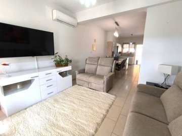 Town House For Sale  in  Armou