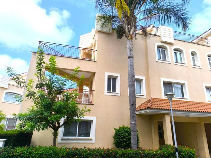 Paphos, Townhouse