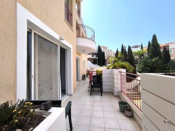 Town House For Rent  in  Kato Paphos - Universal