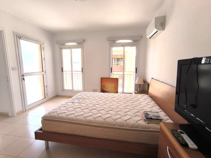 Image No.15-2 Bed Townhouse for sale