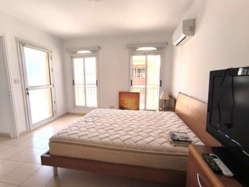 Town House For Rent  in  Kato Paphos - Universal