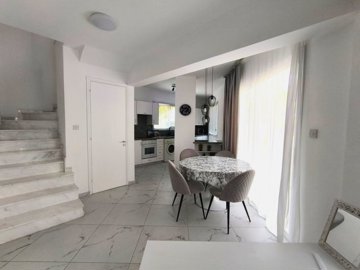 Town House For Rent  in  Kato Paphos - Universal