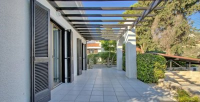 Detached Villa For Sale  in  Tala - Kamares