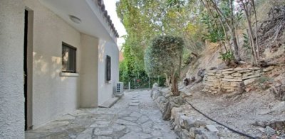 Detached Villa For Sale  in  Tala - Kamares