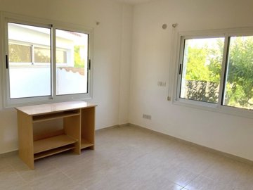 Detached Villa For Sale  in  Drouseia