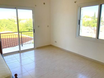 Detached Villa For Sale  in  Drouseia