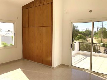 Detached Villa For Sale  in  Drouseia