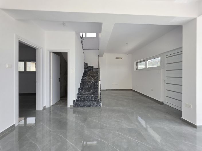 Image No.4-3 Bed Villa for sale