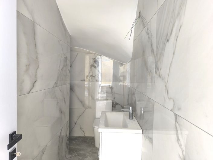 Image No.9-3 Bed Villa for sale