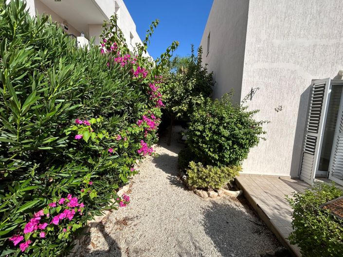 Image No.16-2 Bed Apartment for sale