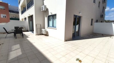 Building For Sale  in  Geroskipou