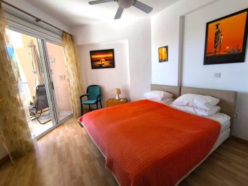 Apartment For Sale  in  Peyia