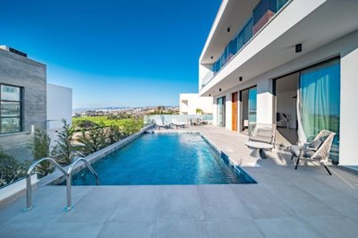 Detached Villa For Sale  in  Chlorakas