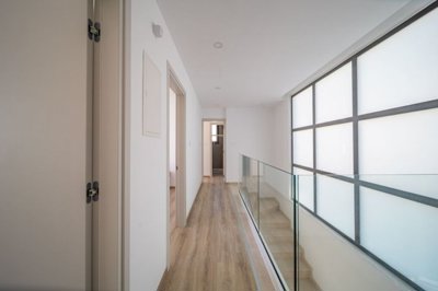 Detached Villa For Sale  in  Chlorakas