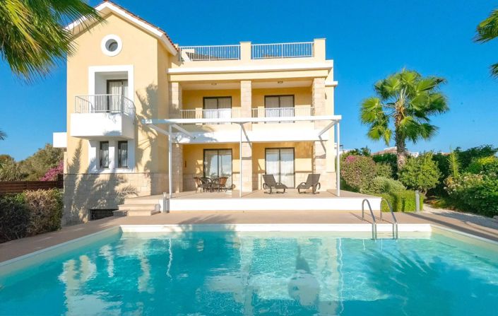 Image No.1-3 Bed Villa for sale