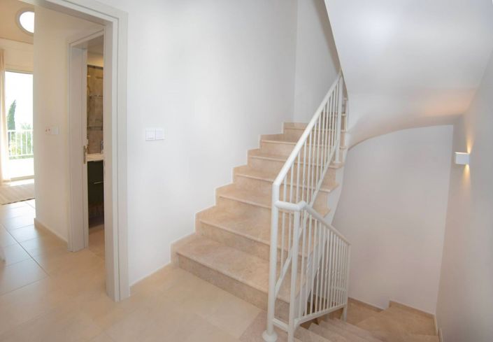 Image No.11-3 Bed Villa for sale