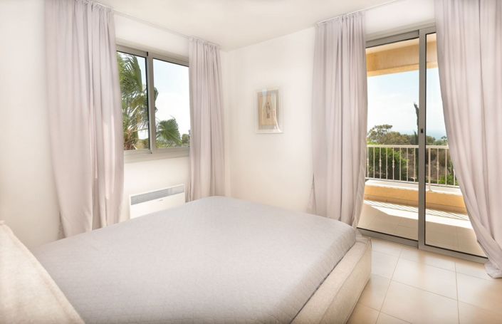 Image No.12-3 Bed Villa for sale