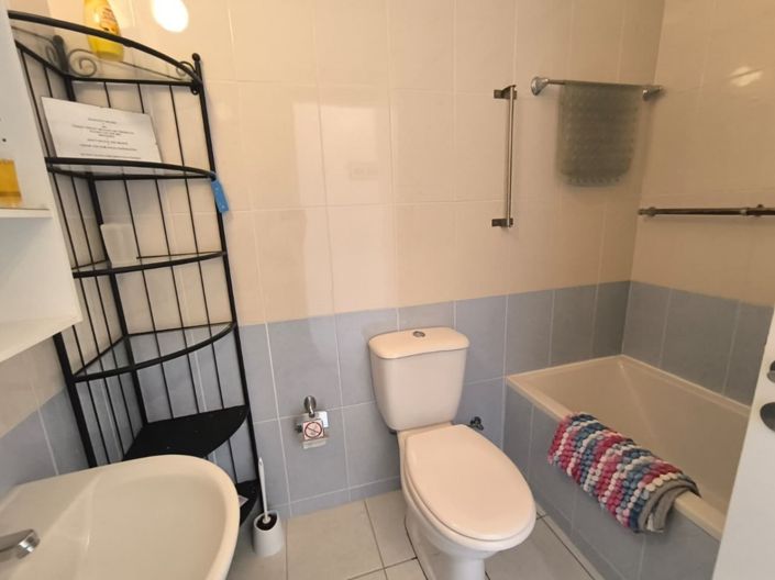 Image No.21-2 Bed Apartment for sale