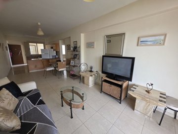 Apartment For Sale  in  Kato Paphos - Universal