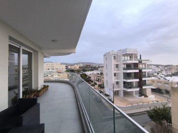 Apartment For Sale  in  Paphos Town