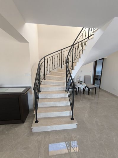 Image No.10-4 Bed Villa for sale