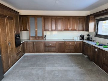 Detached Villa For Sale  in  Akoursos