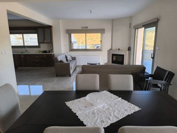Detached Villa For Sale  in  Akoursos